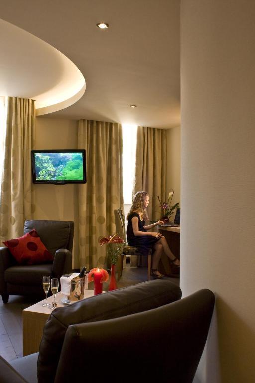 La Couronne A Wissembourg Hotel Phòng bức ảnh